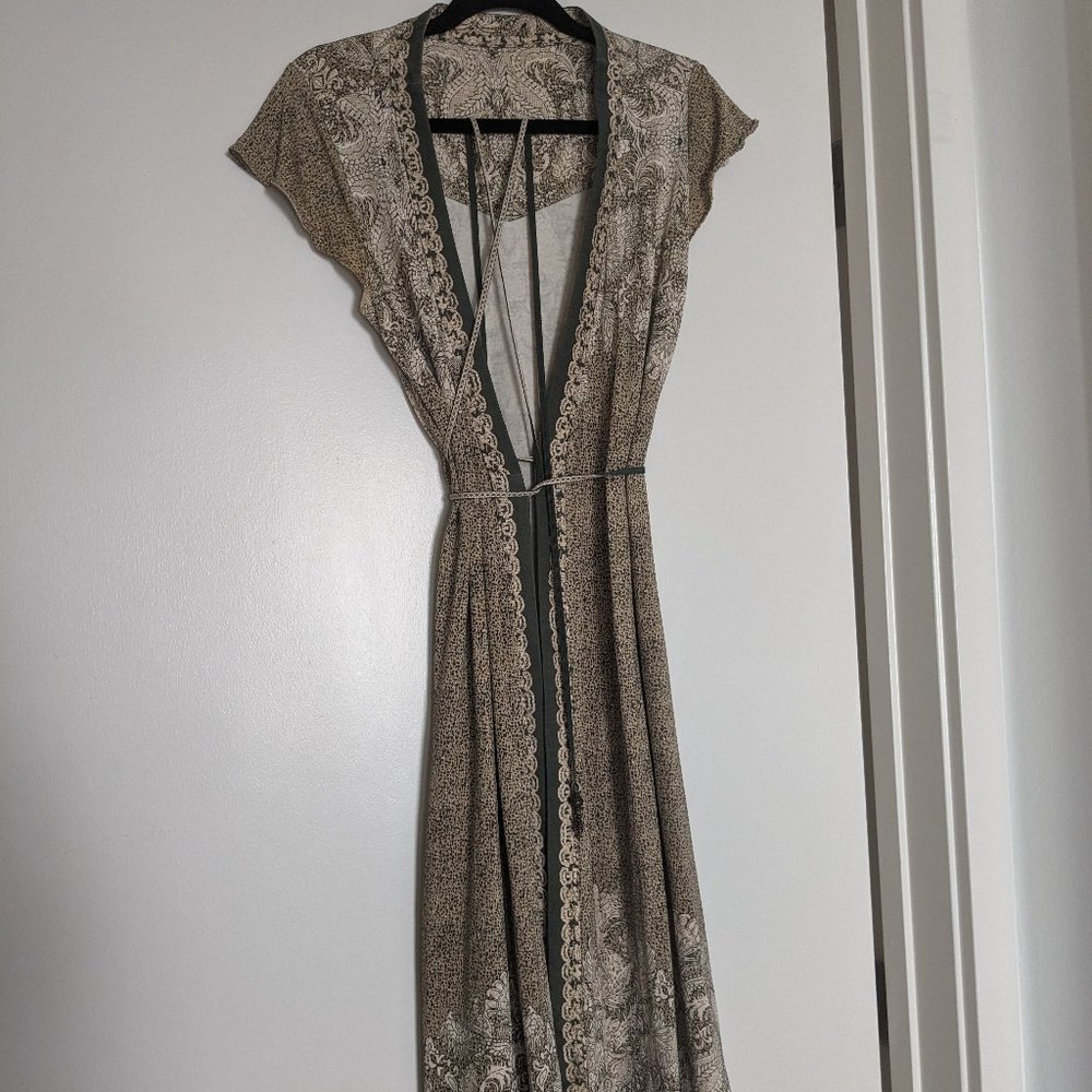 Elie Tahari 100% Silk Wrap Dress with Metal Bead and Lace Detailing (Size: S)
